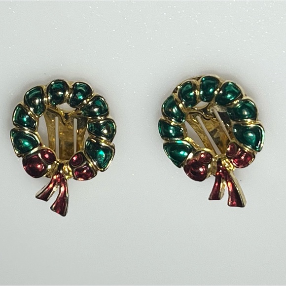 Vintage Gold Tone Red Green Enamel Christmas Wreath Clip On Earrings - Picture 4 of 16